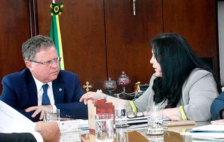 No Ministério da Agricultura, Rose articula recursos para fomentar agricultura familiar no Caparaó