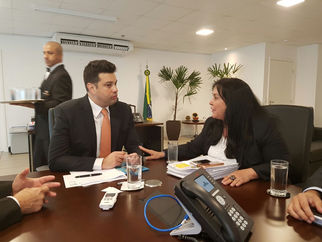 A convite de Rose, ministro do Esporte visita Estado na primeira semana de abril