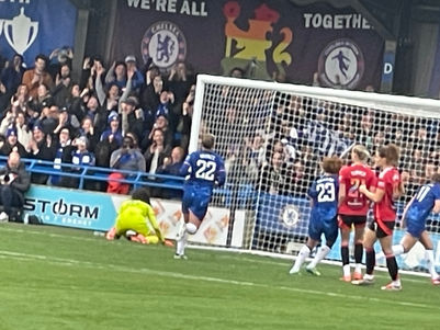 Reiten's spot kick propels Chelsea five points clear at the top of the WSL after 1-0 defeat of previously unbeaten Manchester United