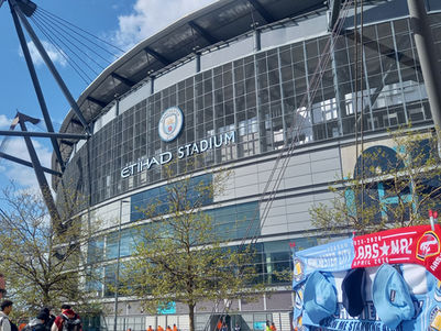 Arsenal hand back advantage to Man City in title race after absorbing clash of the titans