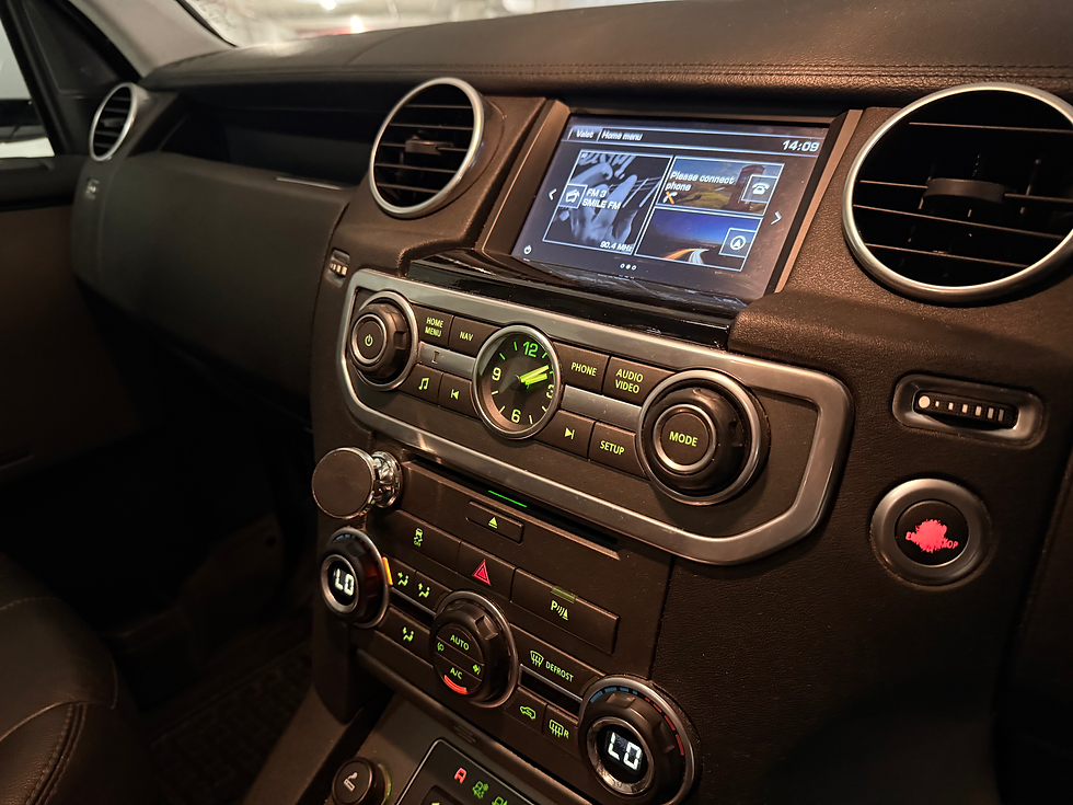Thumbnail: 2016 Land Rover Discovery 4 SDV6 SE