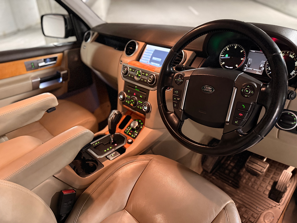 Thumbnail: 2011 Land Rover Discovery 4 SDV6 HSE