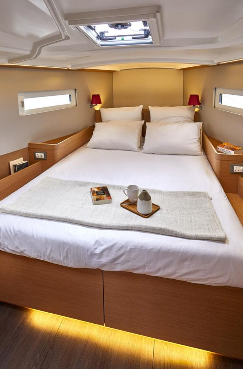 Thumbnail: Jeanneau Sun Odyssey 410
