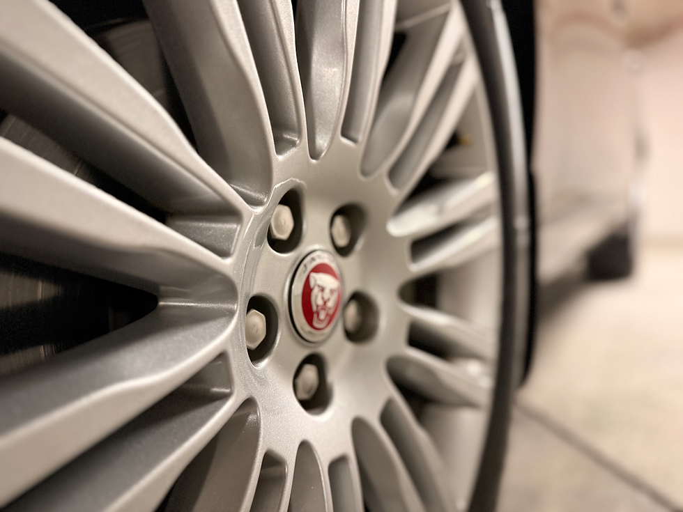 Thumbnail: 2019 Jaguar F-Pace 30d R-Dynamic