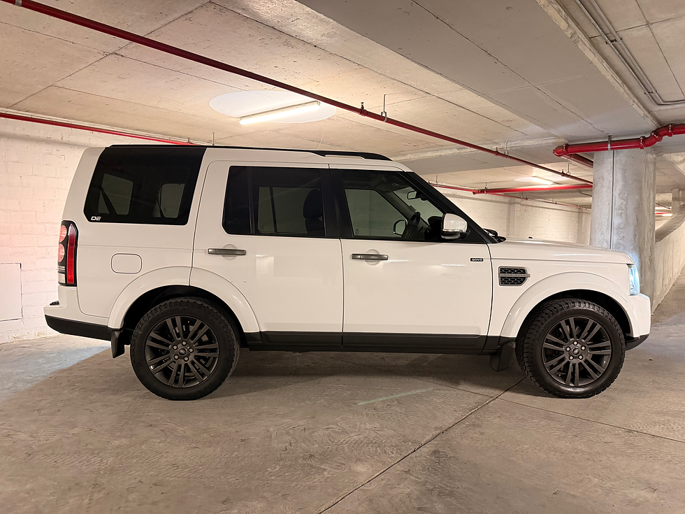 Thumbnail: 2016 Land Rover Discovery 4 SDV6 SE