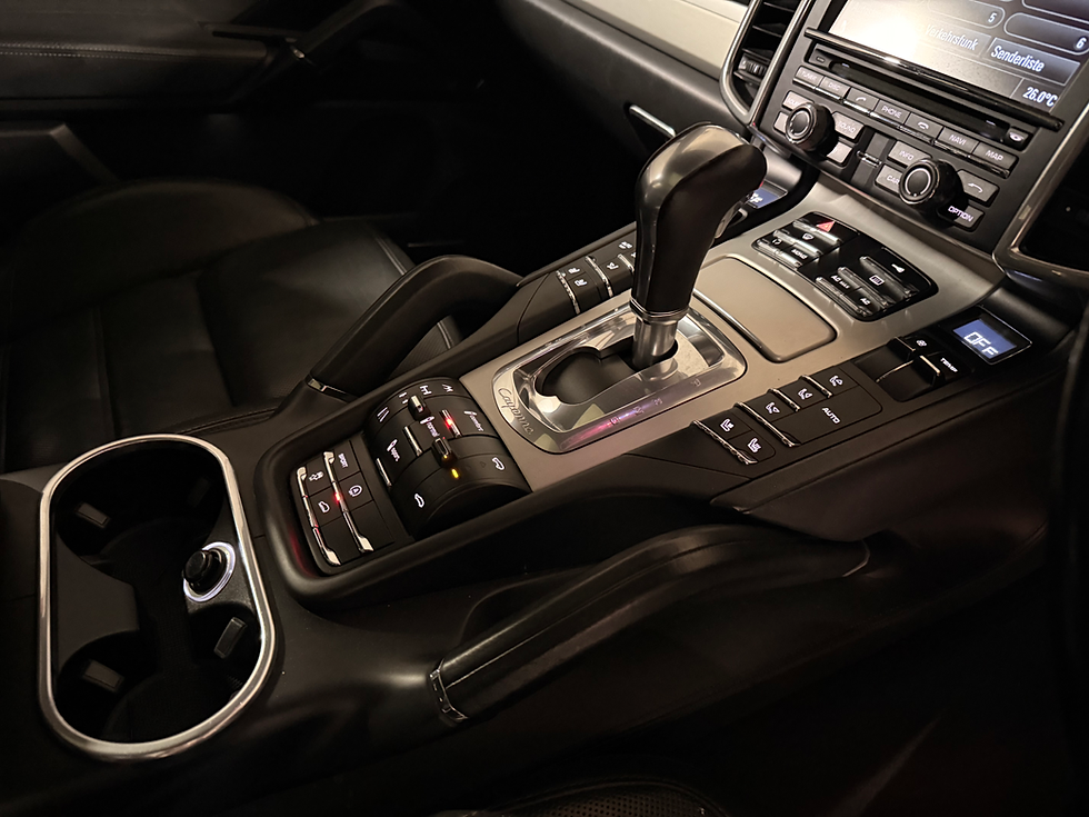 Thumbnail: 2010 Porsche Cayenne Turbo