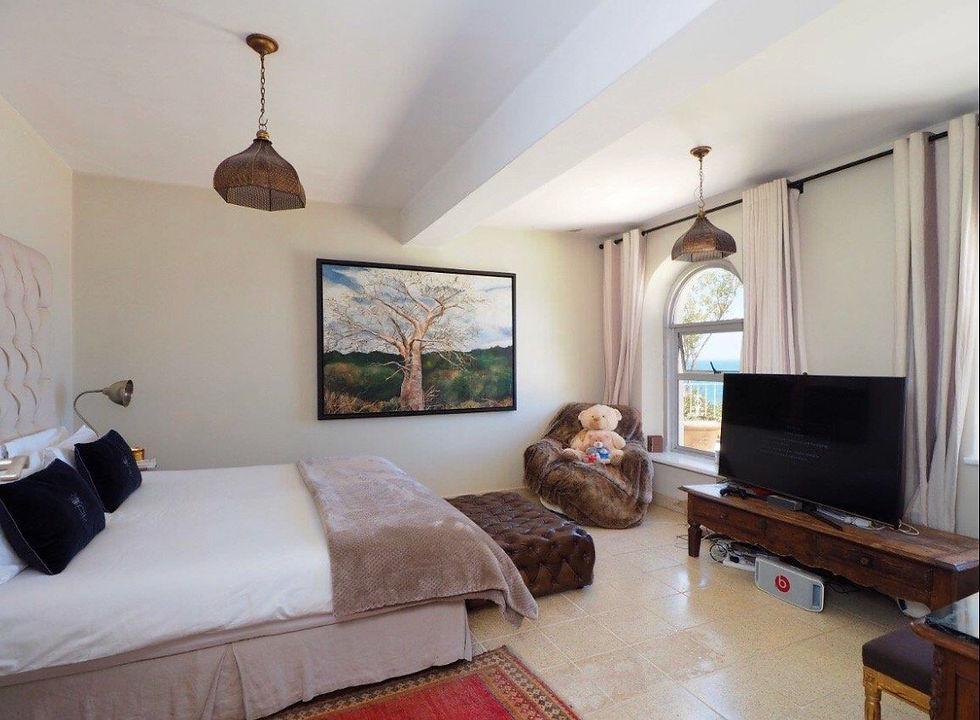 Thumbnail: 2 Luxurious Homes For Sale in Bantry Bay