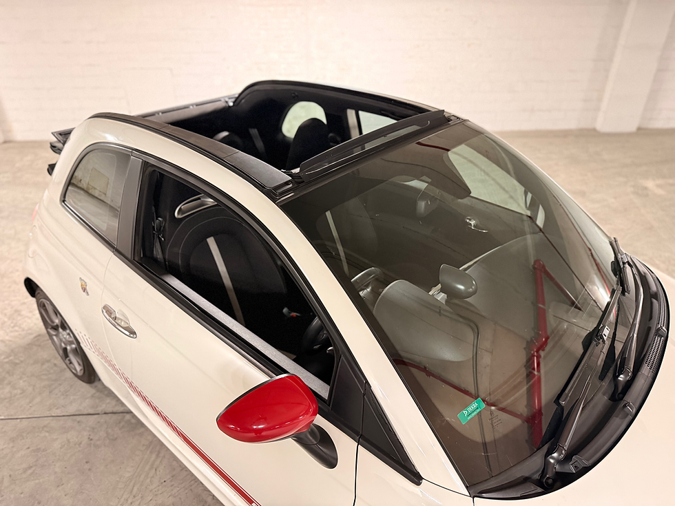 Thumbnail: 2015 Abarth Cabriolet