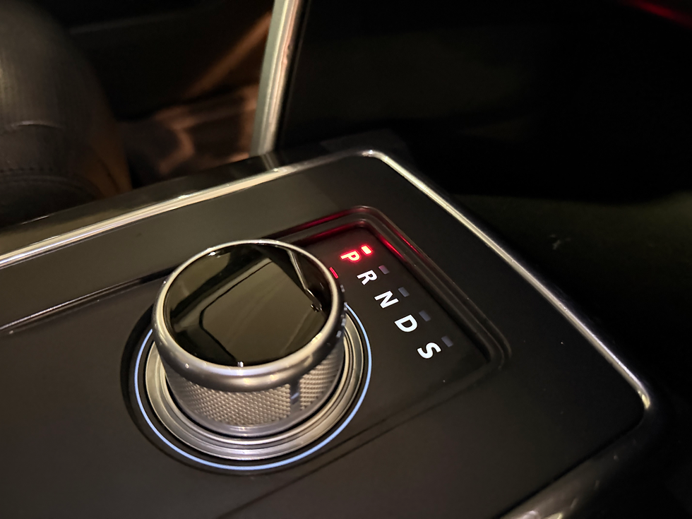 Thumbnail: 2015 Land Rover Discovery Sport HSE SD4