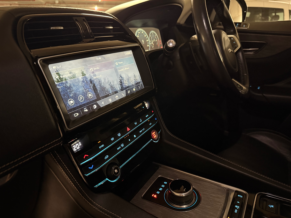 Thumbnail: 2019 Jaguar F-Pace 30d R-Dynamic