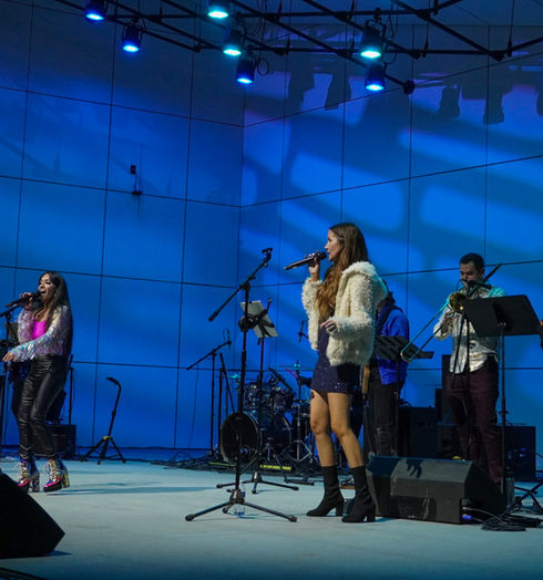 Radio Ready musicians at 9th annual Cathedral City California Balloon Festival Downtown at Amphitheater