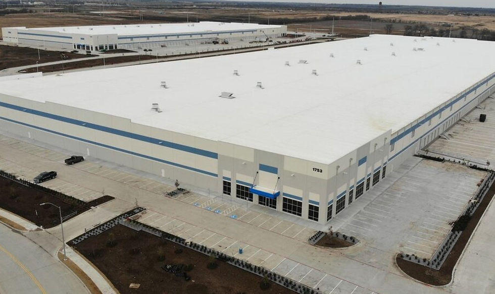 DHL Distribution Center Fort Worth TPO roof hero