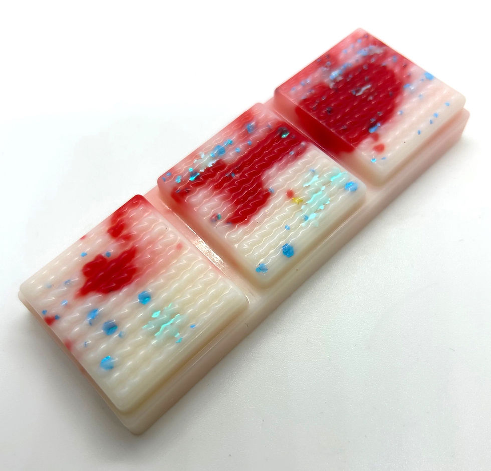 CHRISTMAS MARKET COSY CLAMSHELL