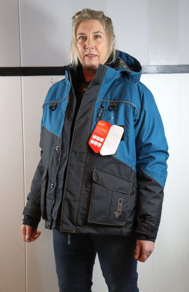 DSG Avid jacket in Size 2XL