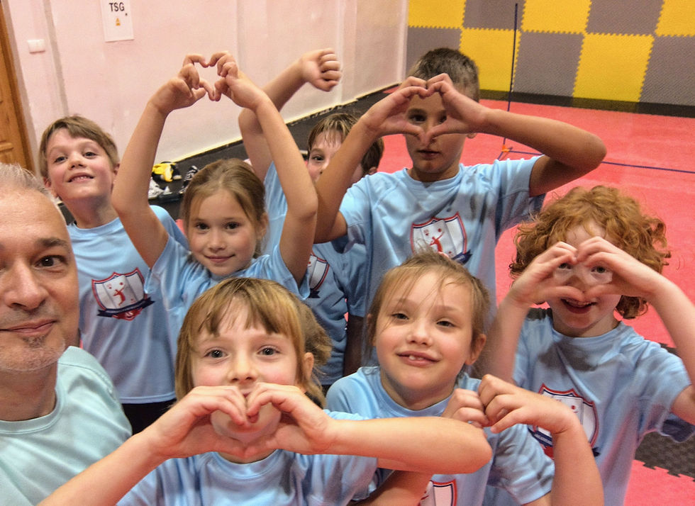 Siatkówki uczymy poprzez zabawę