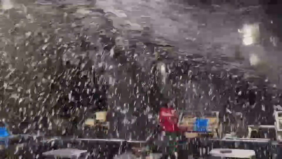 Thumbnail: 2000W Rotate the snowflake machine/2000W摇头雪花机