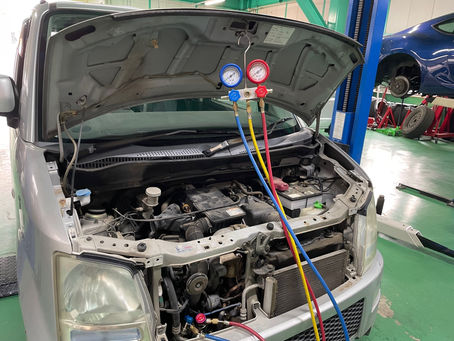 MH21SワゴンRのエアコンガス交換