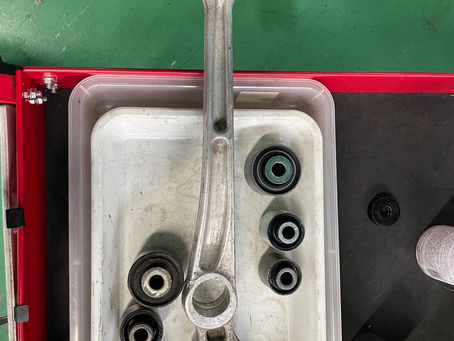 CT9A ランエボのロアアームブッシュ交換