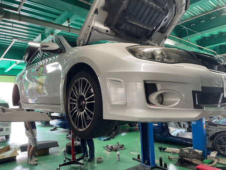 GVF インプレッサ 車高調取り付け