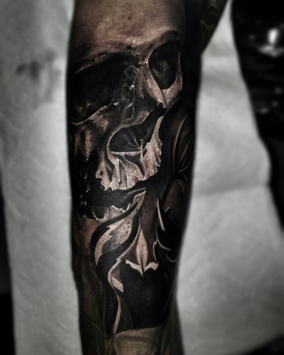 Skull Tattoo Miami Black and Grey
