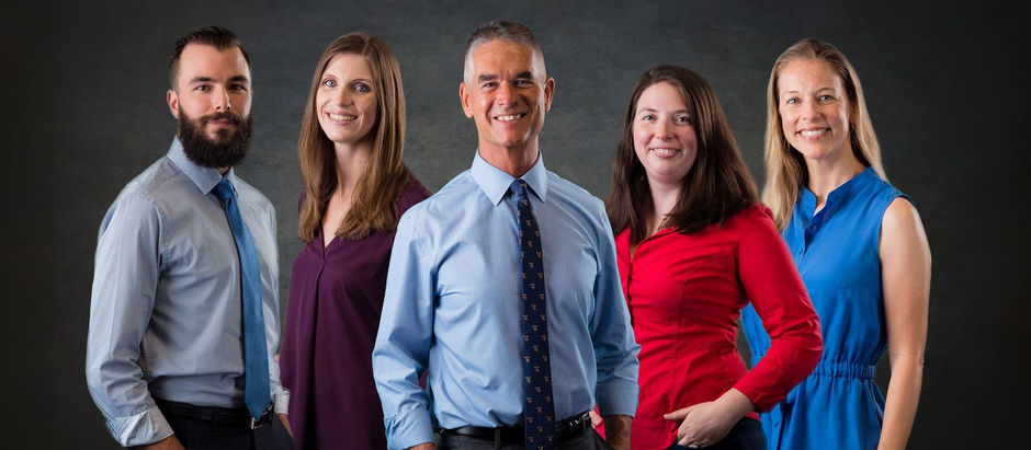 Why Should You Find Business Headshot Photography near Me?