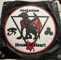 DeeLicious House of Heart