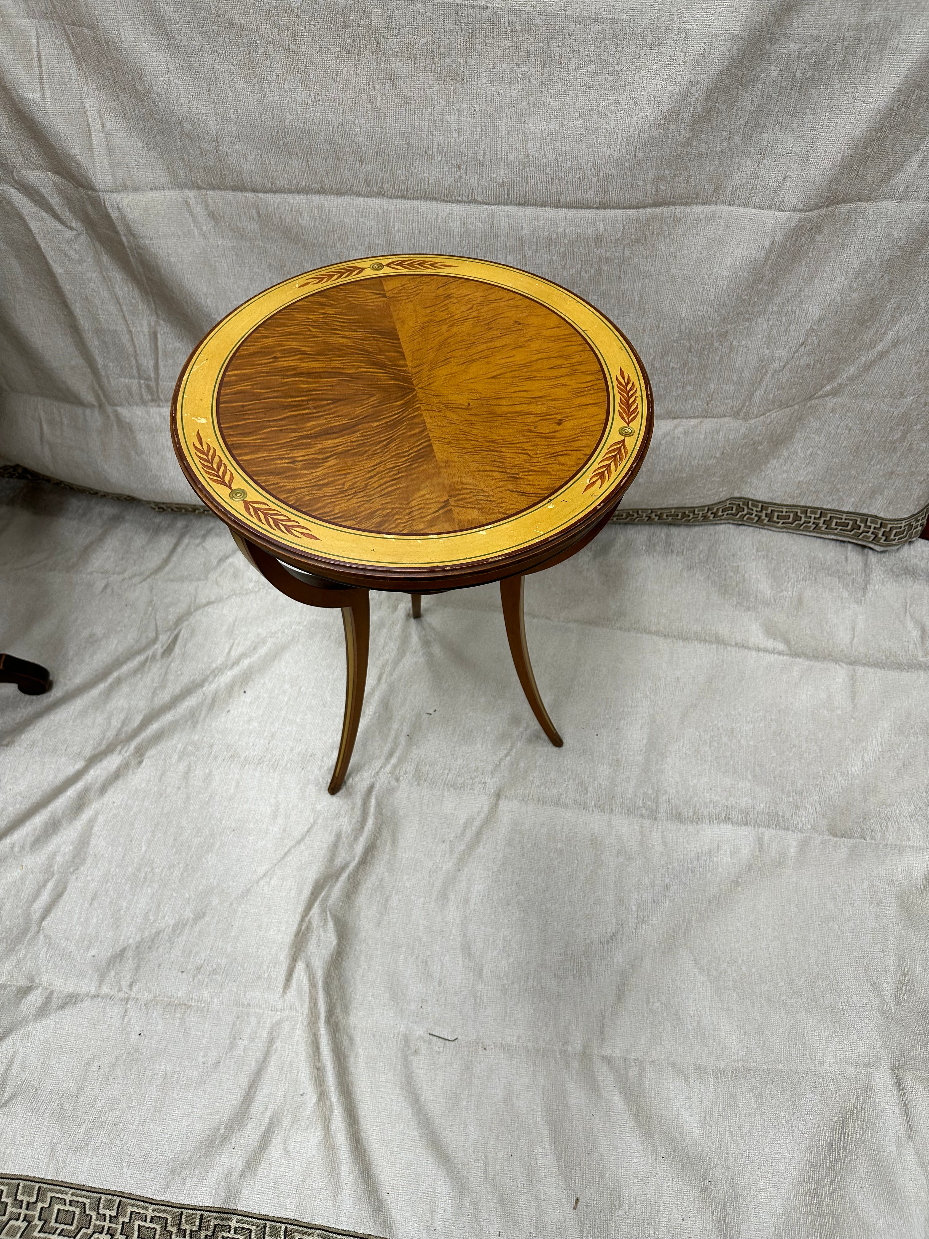 Irwin S22 antique round side table