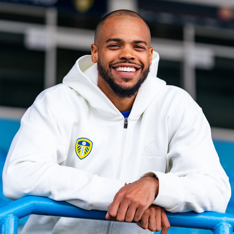 Lukas Nmecha cambia Wolfsburgo por Leeds