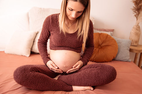 shooting-grossesse-bébé-naissance-photographe-auvergne