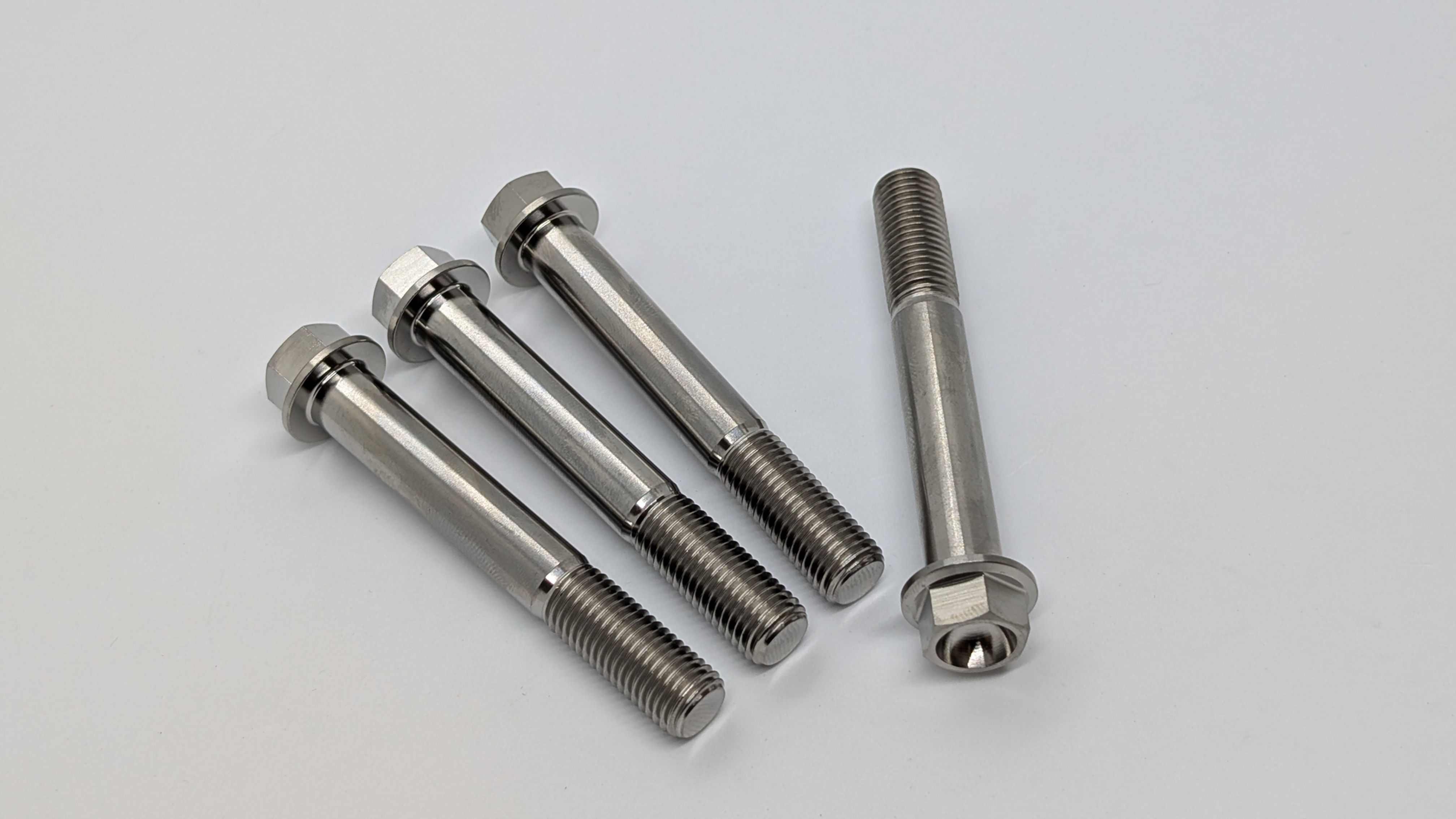 Street Triple 675 / 675 R Titanium hex head front caliper bolt kit 09-17