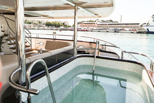 croatia-private-yacht-cruise-plunge-pool.jpeg