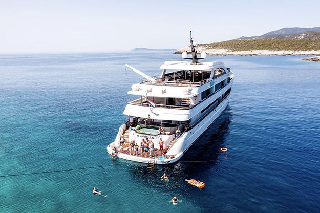 croatia-private-yacht-aurelia-swim-stop.jpeg