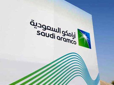 Arábia Saudita oferece contratos mais baratos e valor do petróleo volta a cair