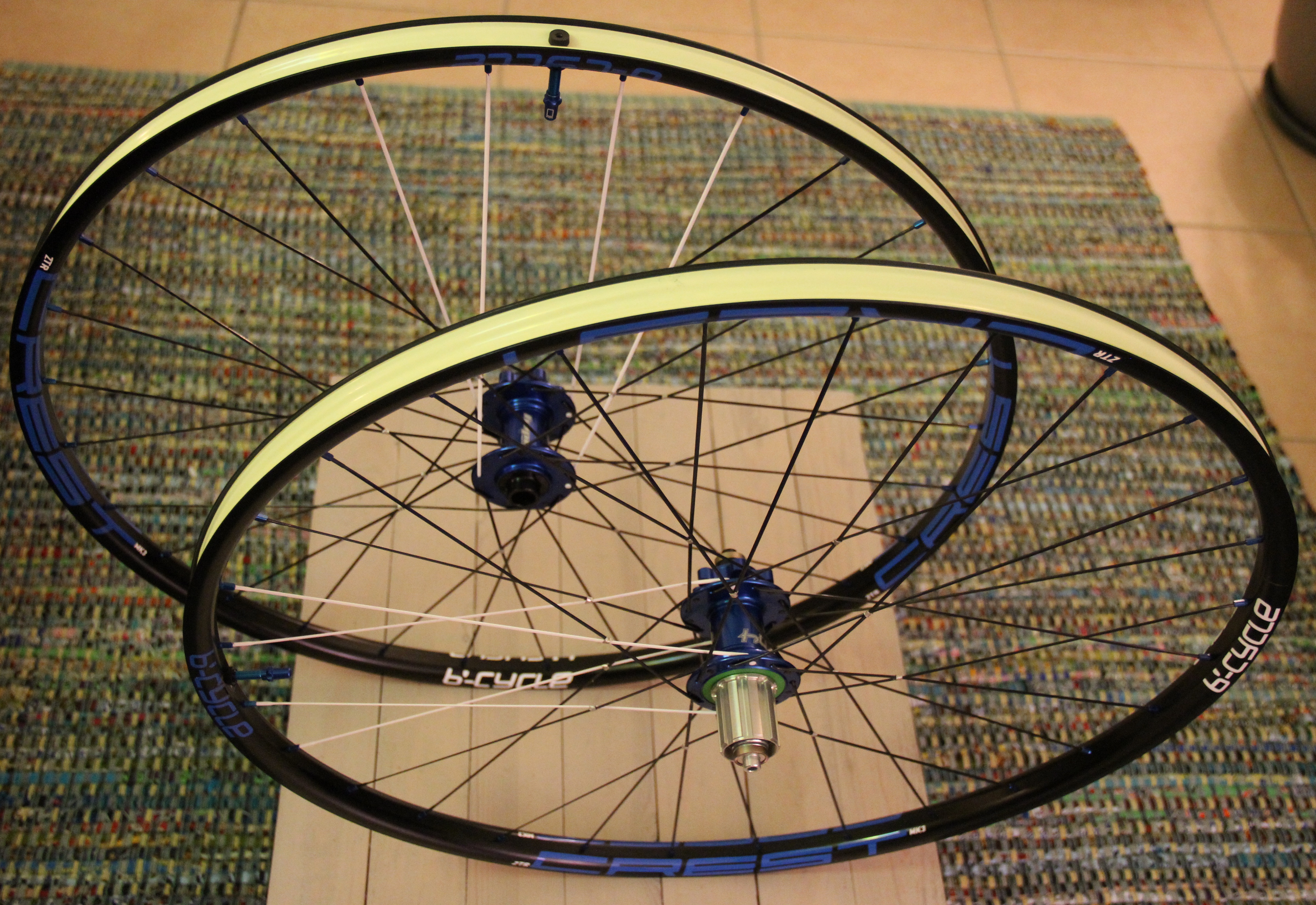 29 crest Mk3 Hope Pro 4