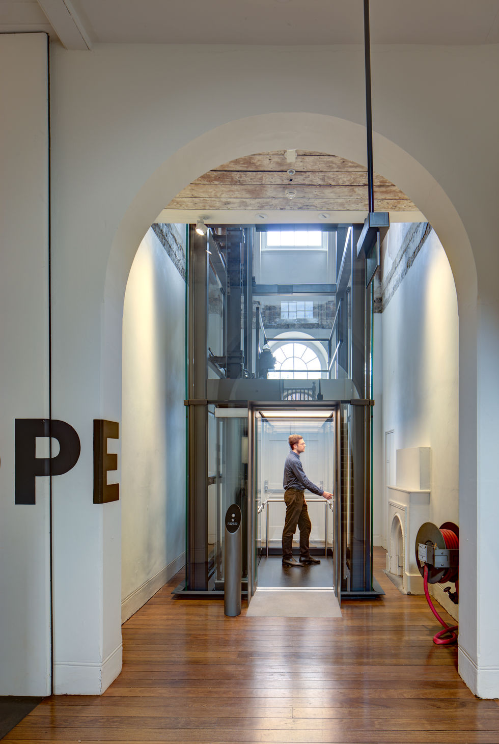 JPW_HydeParkBarracks_Lift_004537