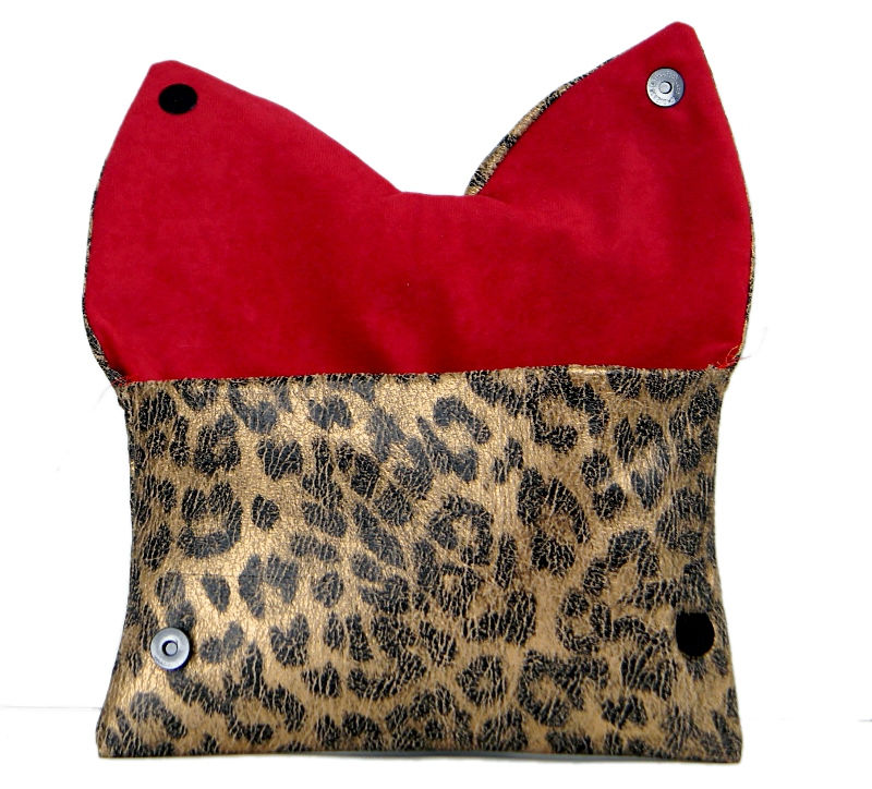 Thumbnail: Statement Silk Leopard Print Bow Gold Music Clutch