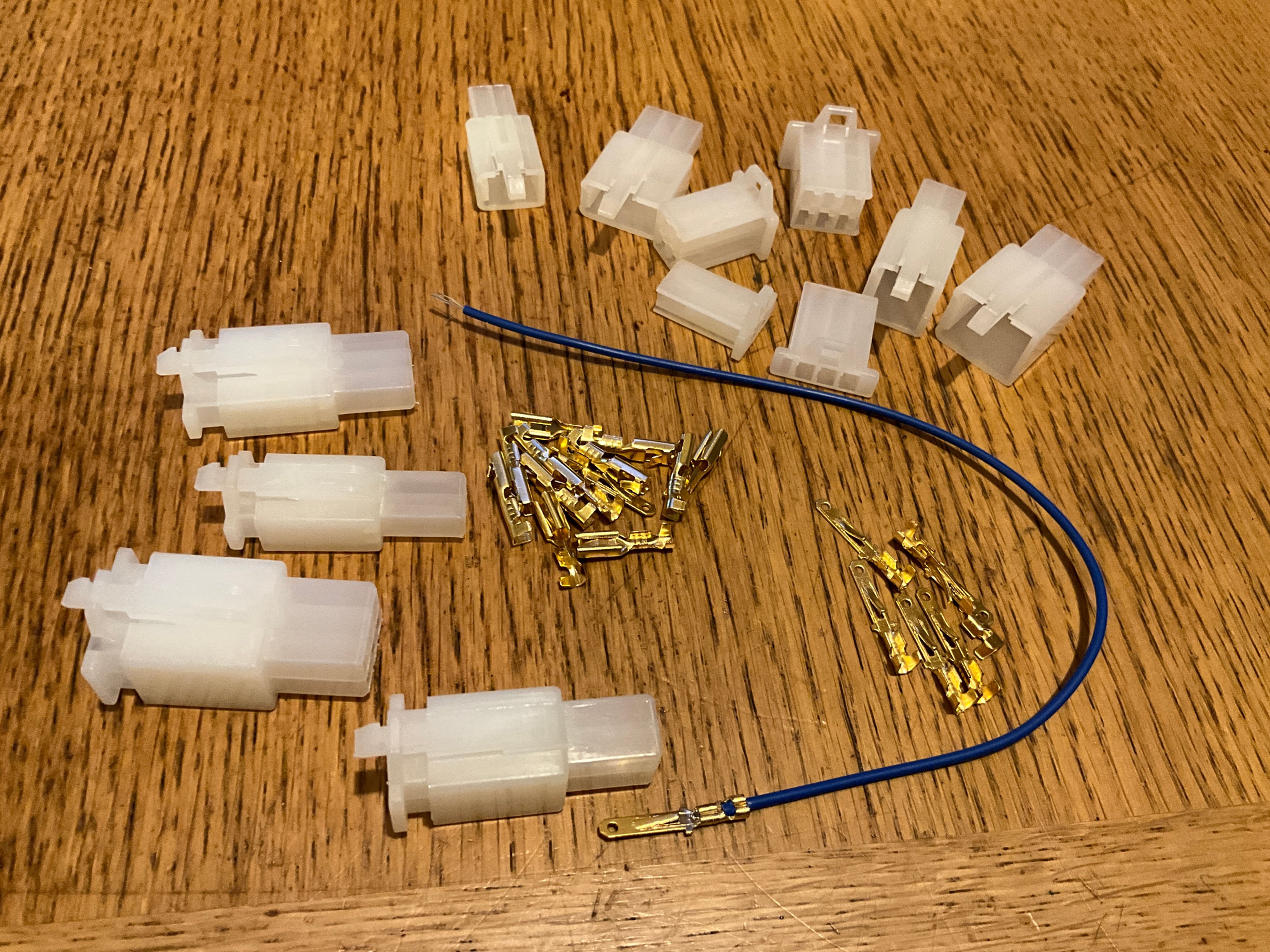 2.8 mm signal wire connectors. Chinese make.