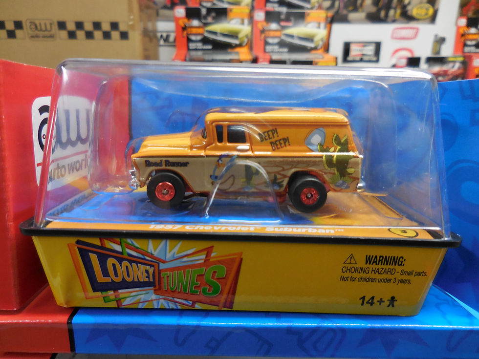 Thumbnail: Auto World Looney Tunes Road Runner '57 Chevrolet Suburban SC255