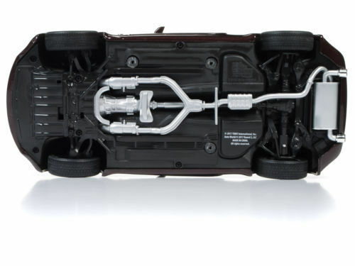 Thumbnail: Auto World Collectible Nissan 350Z 1:18 Scale Diecast Car