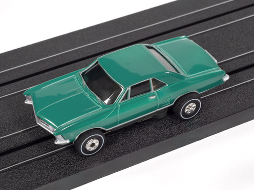 Auto World ThunderJet 1963 Buick Riviera Retro Rama HO Scale