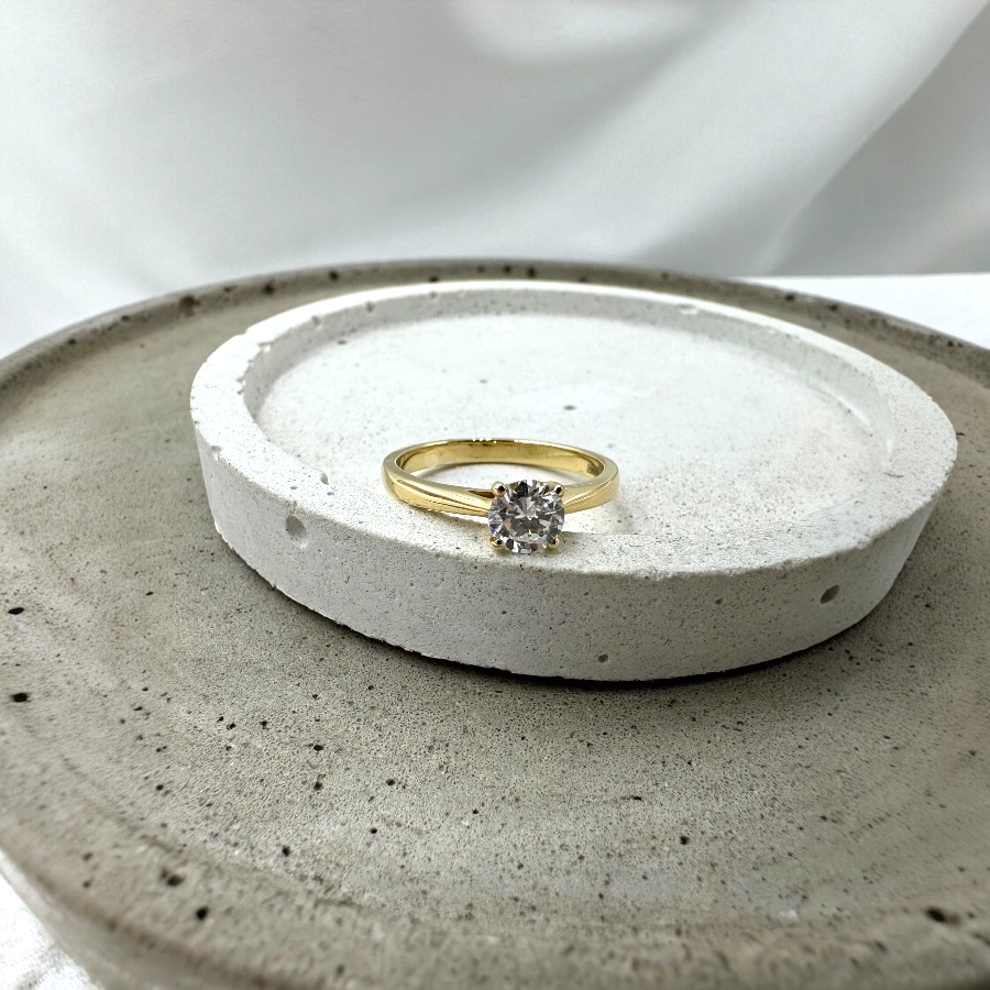 Pierścionek Zaręczynowy z Diamentem 0.50ct