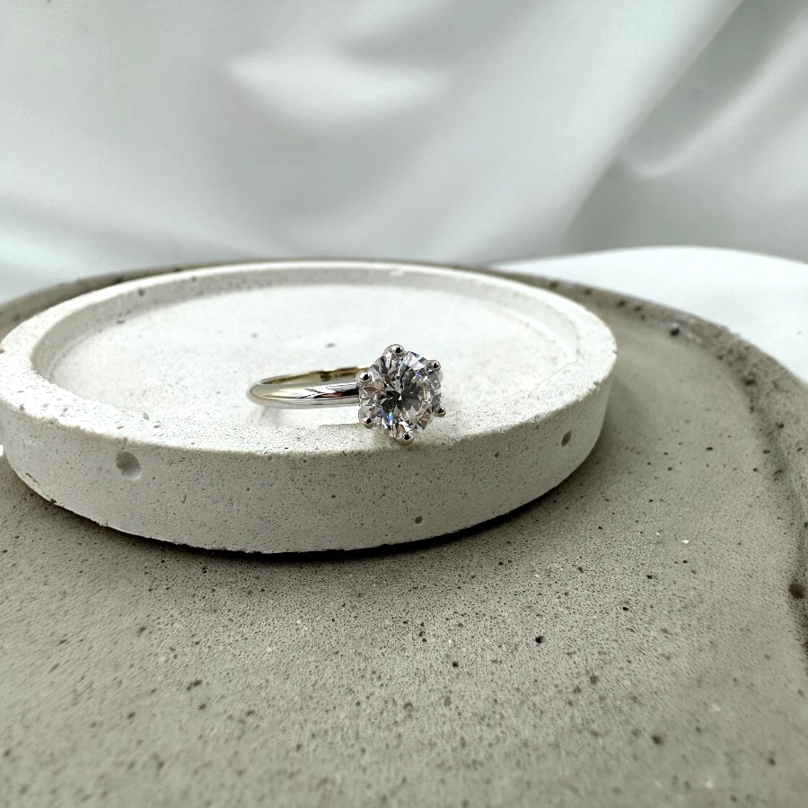 Pierścionek Zaręczynowy z Diamentem 1.51ct