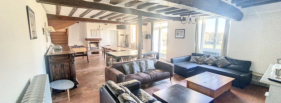 Living du Logis de La Touche, gîte pour séminaire