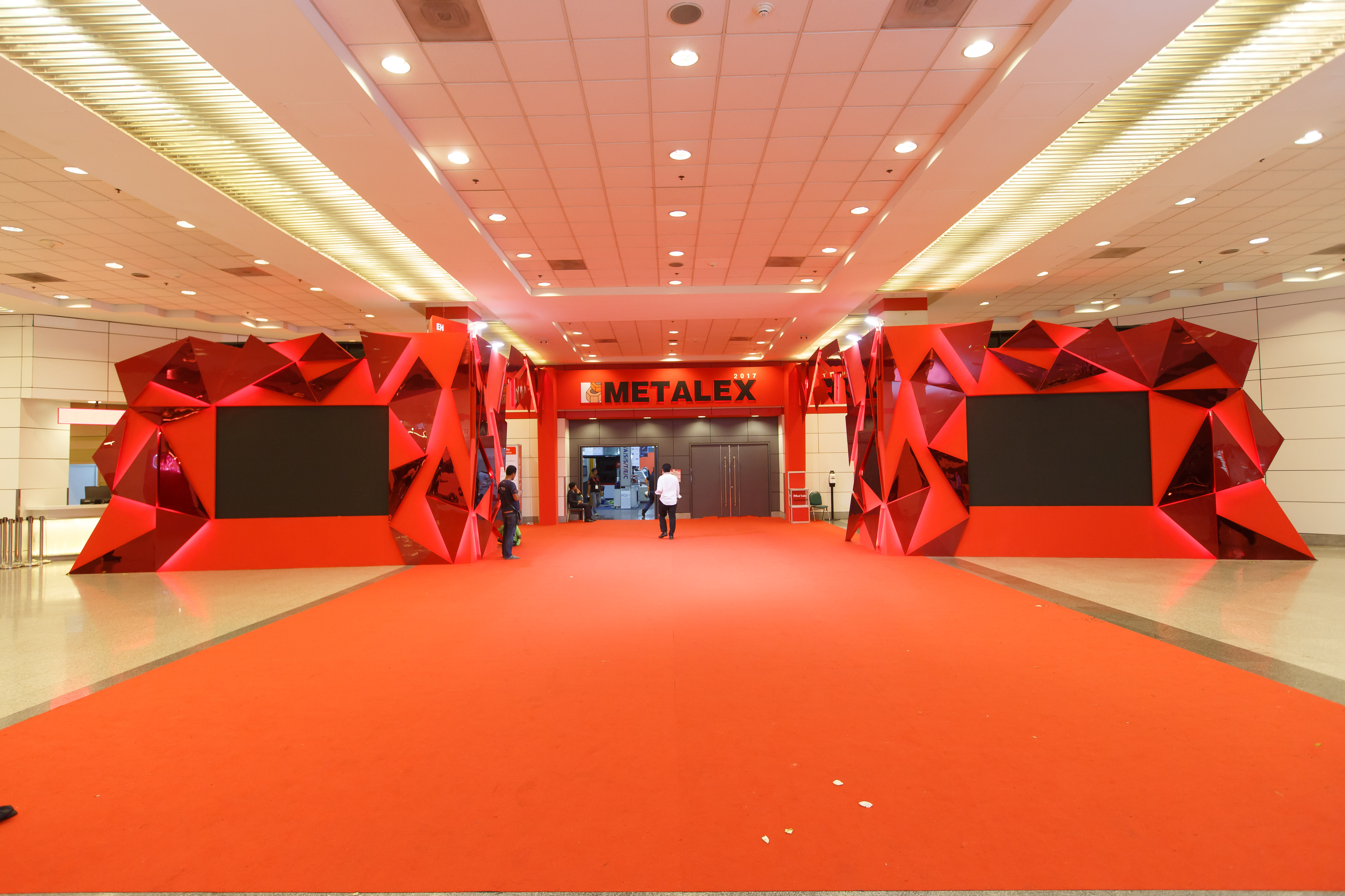 Metalex_archway
