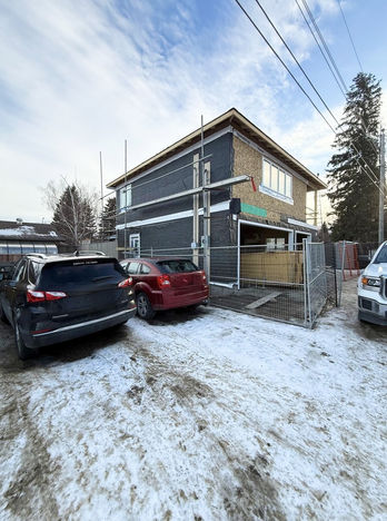 Calgary Laneway Fairview Suite