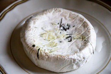 DIY CHEESE: A raw milk revolution