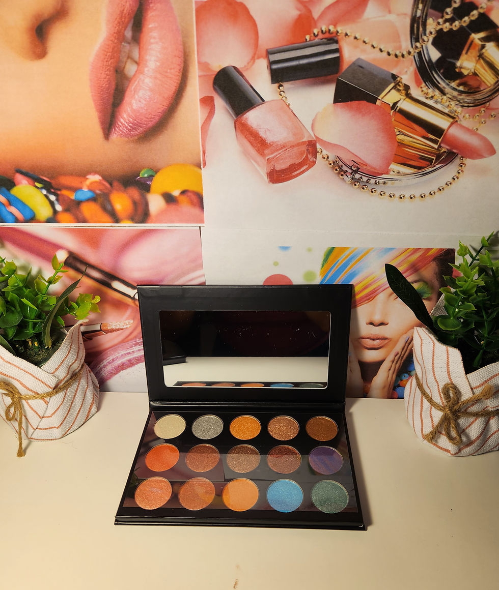15-Color Custom Eyeshadow Palette - Black