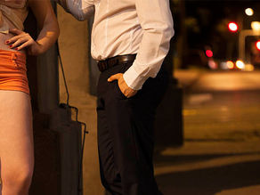 Condomínios residenciais enfrentam polêmica sobre uso de imóveis como casas de prostituição