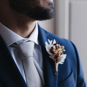 boutonnière témoin homme fleurs séchées mariage