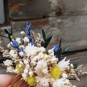 Peigne fleurs séchées mariage réalisé sur mesure